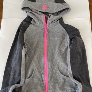 Ivivva jacket. J14-4